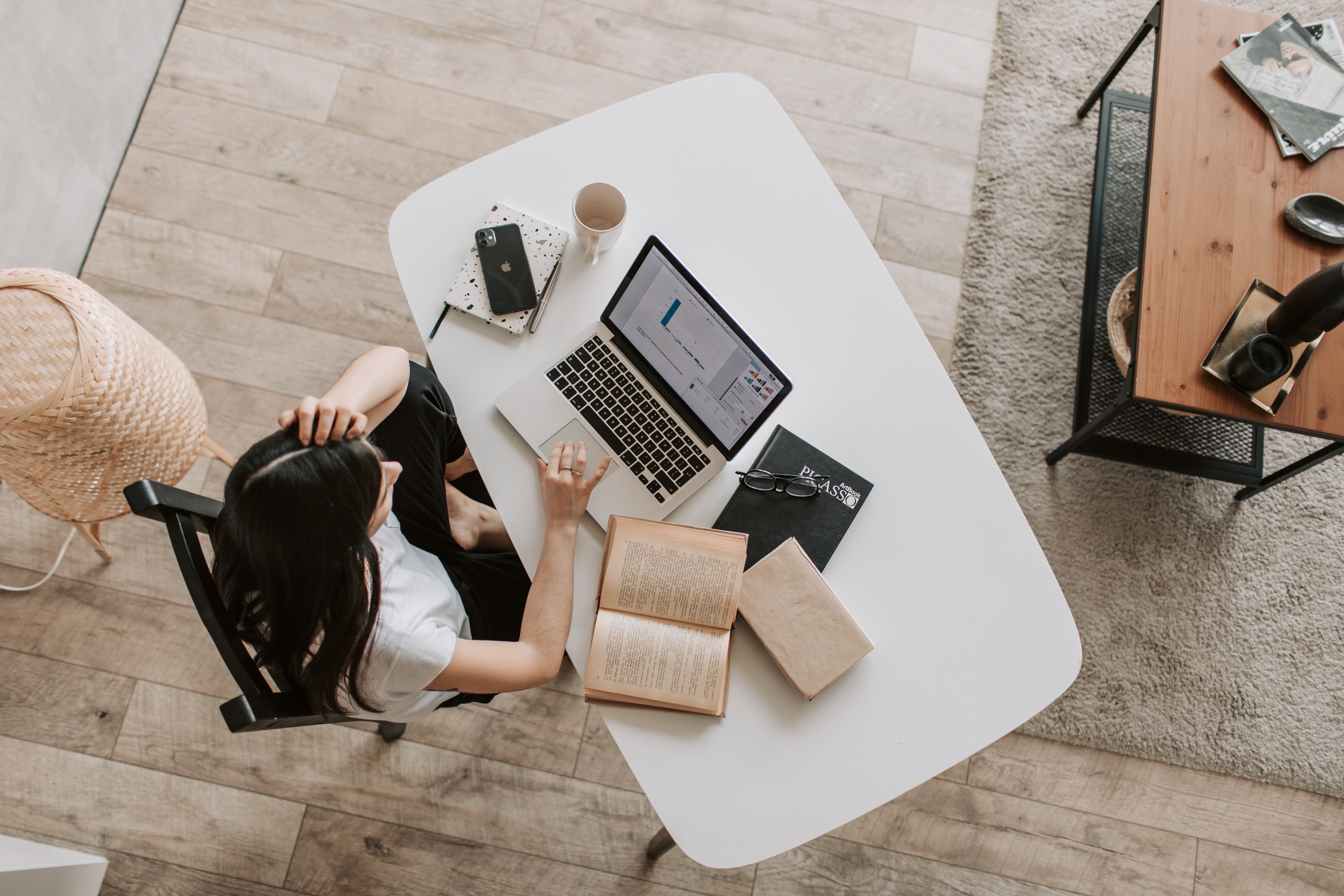 By Hugo Berger : Why telework will survive Covid-19, in 5 points.